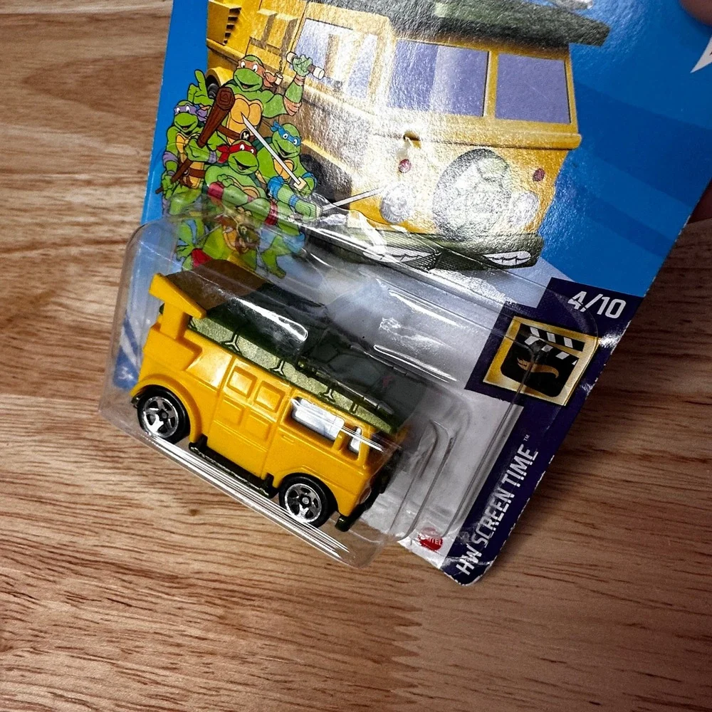 Hot Wheels TMNT Party Wagon HW Screen Time 4/10 Yellow Diecast Van GRX96 2021